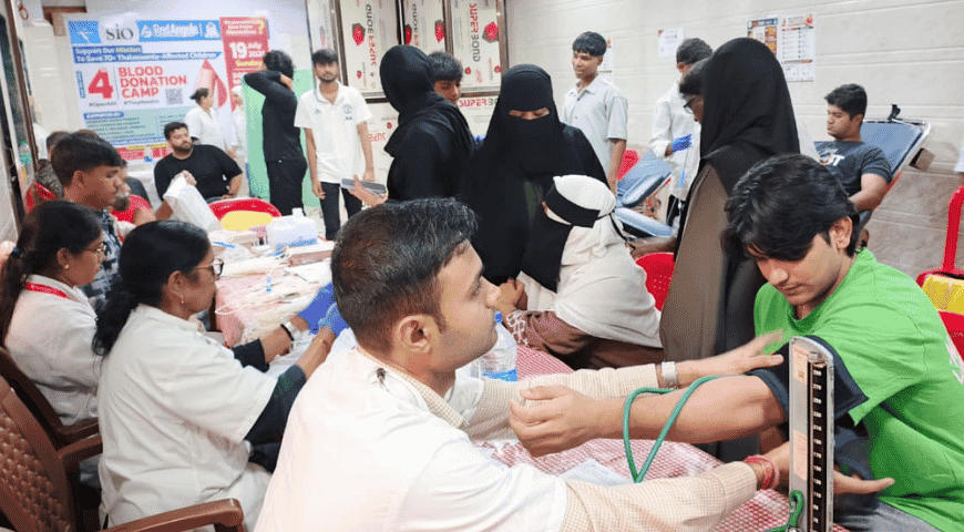 Community Support Helps Collect 60 Blood Units at Vikhroli Camp